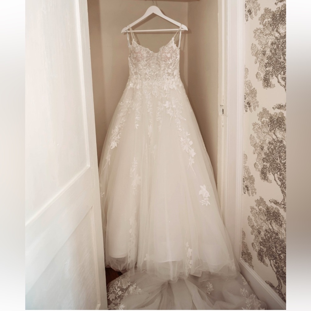 Essense of Australia D3386 Wedding Dress
